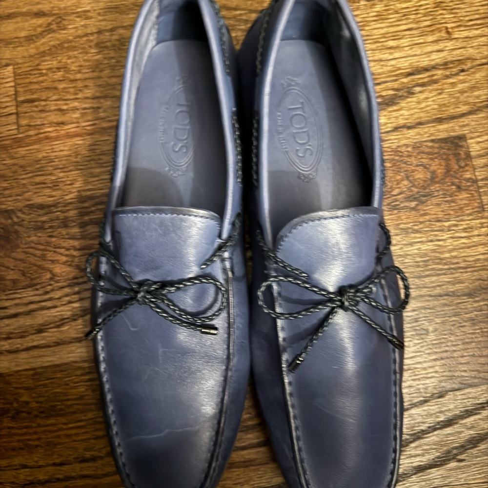 Tod's Men's blue Leather Slip-On Loafers. Size 11